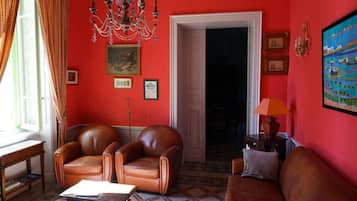 House | Living room