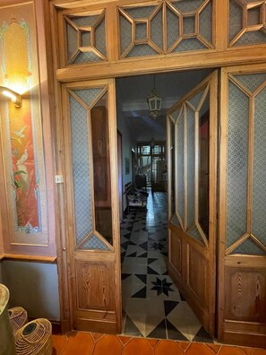 House | Reception