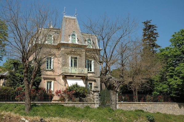 House | Exterior