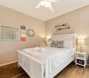 1 slaapkamer, een strijkplank/strijkijzer, gratis wifi, beddengoed