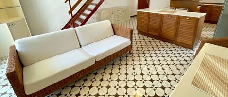 Villa, 3 Bedrooms, Balcony, Garden View | Living room