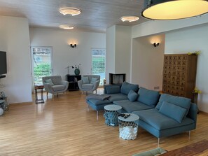 Smart-TV, peis og stereoanlegg