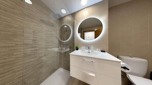 Shower, towels