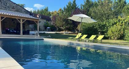 Charmante chambre d'hote pour 4-6 personnes avec piscine et cuisine exterieure