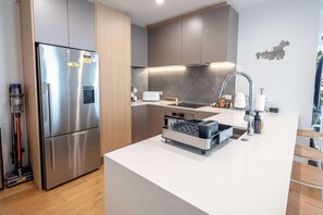 Fridge, microwave, oven, stovetop