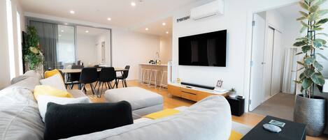 TV