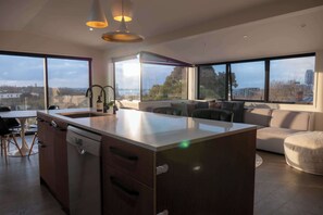 Interior - Elegant Urban Retreat in Freemans Bay. (Auckland)