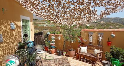 Cozy campground in beautiful Salobrena with WiFi, AC