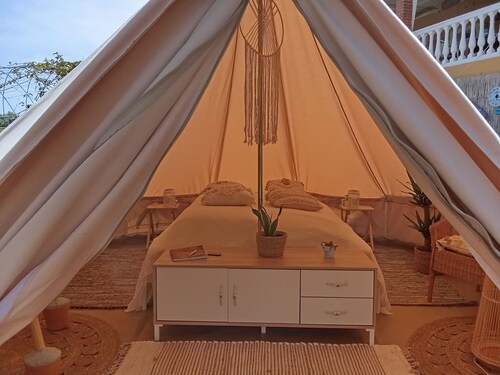 Cozy campground in beautiful Salobrena with WiFi, AC