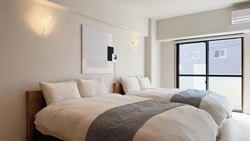 Iron/ironing board, free WiFi