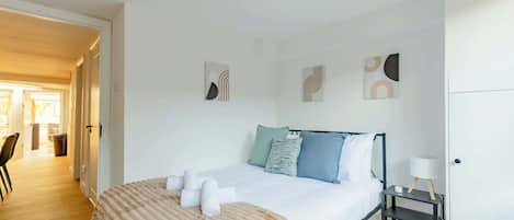 4 chambres, fer et planche Ă repasser, Wi-Fi, draps fournis
