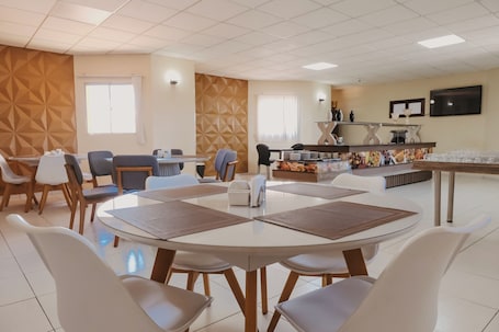 Restaurant. Araripina Palace Hotel