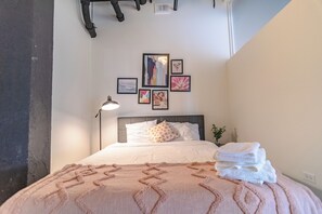 2 habitaciones, tabla de planchar con plancha y wifi gratis