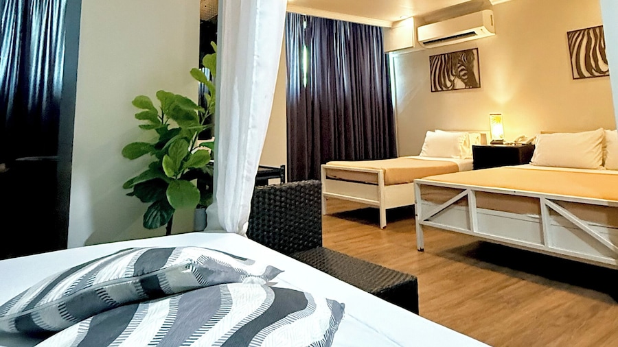 Hotel Tiffany - Laoag