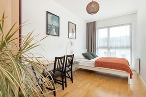 2 bedrooms, desk, iron/ironing board, travel crib