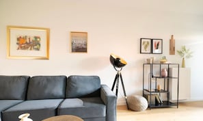 TV, offices - Stylish Apartment with a Balcony | Parking | Close to the Old Town (Gdańsk)