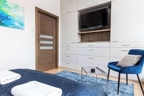 1 bedroom, iron/ironing board, WiFi, bed sheets
