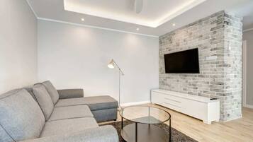 TV, studio