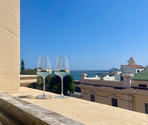 Onlyrooms V - Central & Train Station