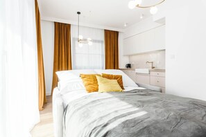 1 chambre, fer et planche à repasser, lit parapluie, Wi-Fi