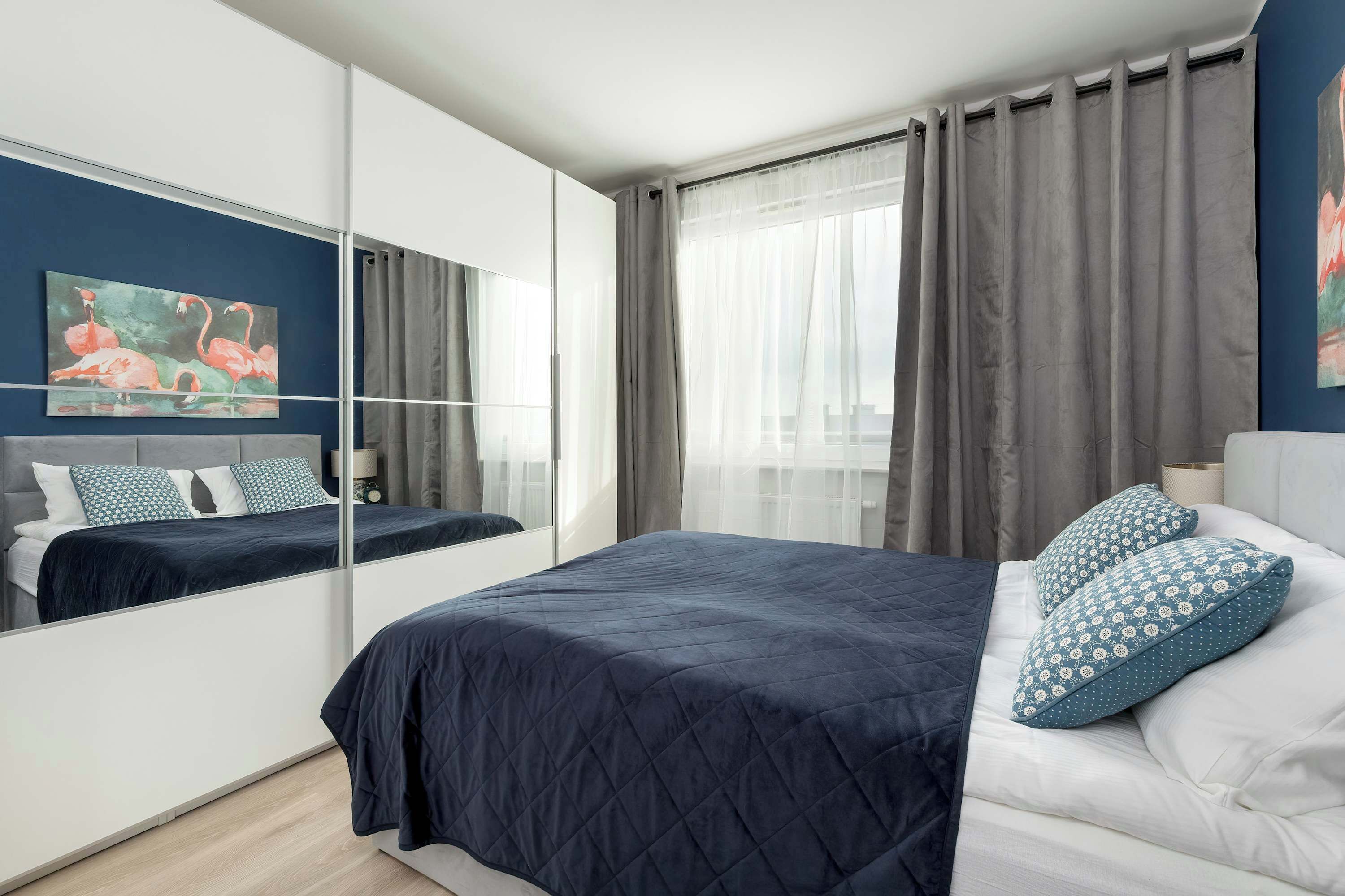 1 Schlafzimmer, Schreibtisch, Bügeleisen/Bügelbrett, Reisekinderbett