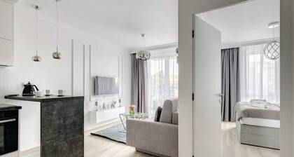 Stylish Apartment with Balcony | Air Conditioning | Parking