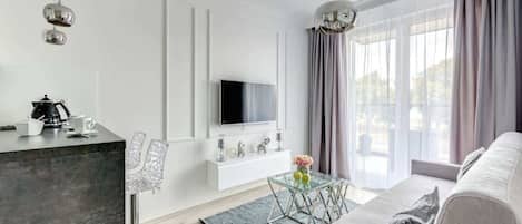 TV