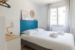 Apartment | 1 bedroom, bed sheets