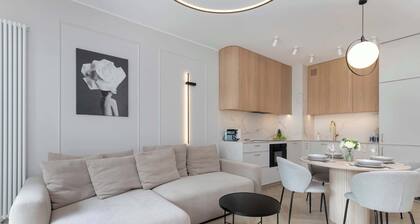 Spacious Apartment | 2 Balconies, Gym and Parking