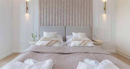 Spacious Apartment | 2 Balconies, Gym and Parking