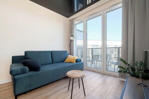 テレビ、書斎 / ワークスペース