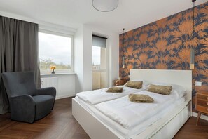 2 bedrooms, iron/ironing board, travel cot, WiFi