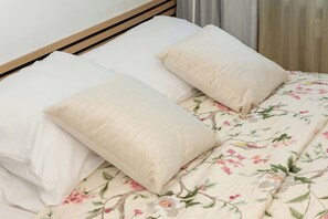 1 bedroom, iron/ironing board, travel crib, WiFi