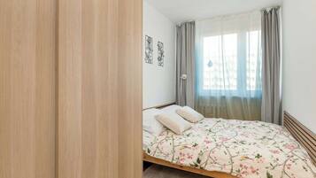 1 bedroom, iron/ironing board, travel cot, WiFi