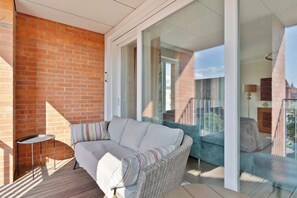 Terrace/patio - Spacious Apartment in the Center | Balcony | Parking | Air Conditioning (Gdańsk)