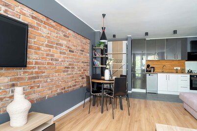Stylish Apartment in Poznan | Workplace