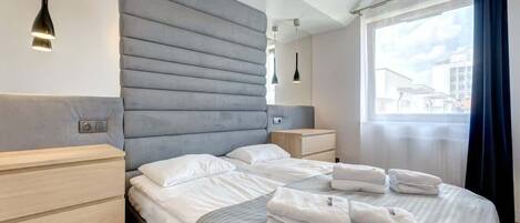 1 bedroom, iron/ironing board, travel crib, WiFi