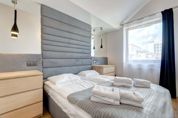 1 bedroom, iron/ironing board, travel cot, WiFi