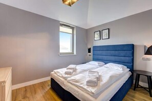 2 habitaciones, tabla de planchar con plancha, cuna de viaje y wifi 