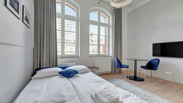 Bügeleisen/Bügelbrett, WLAN, Bettwäsche