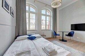 アイロン / アイロン台、WiFi、ベッドシーツ