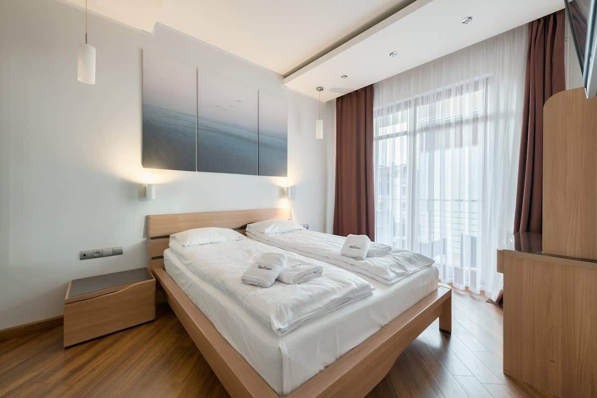 1 Schlafzimmer, Schreibtisch, Bügeleisen/Bügelbrett, Reisekinderbett