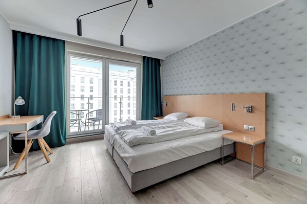 Desk, iron/ironing board, travel crib, WiFi