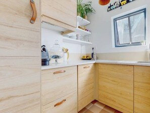 Interior - Charming two-room apartment under the roof, 3mn from Alesia metro station (Paris)