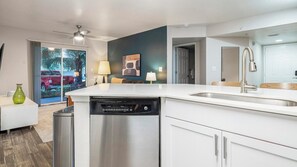 Interior - Landing | Chic 2BD, Gym (Orlando)