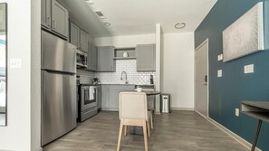 Fridge, microwave, oven, stovetop - Landing | Spectacular 1BD, Clubhouse, Pool (Charlotte)