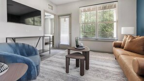 Smart TV - Landing | Modern 1BD, Gym, Pool (Charlotte)