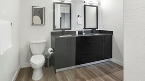 Unclassified image, 5 of 28, button - Landing | Stunning 2BD, Gym (St. Petersburg)