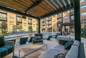 Terrace/patio - Landing | Modern 1BD, Gym, Game Room (Houston)