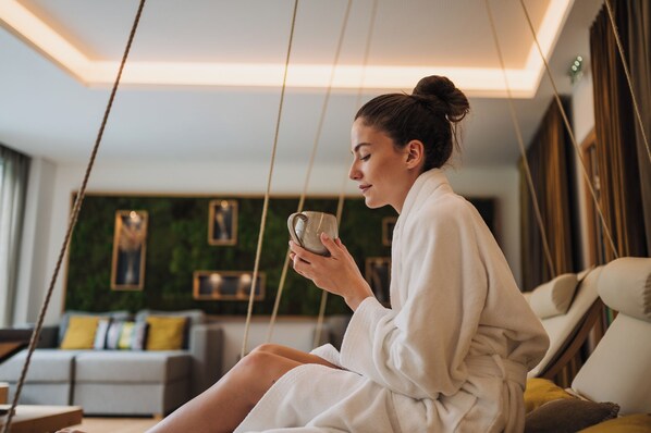 Behandelingskamers voor koppels, een sauna, een bubbelbad, een stoombad
